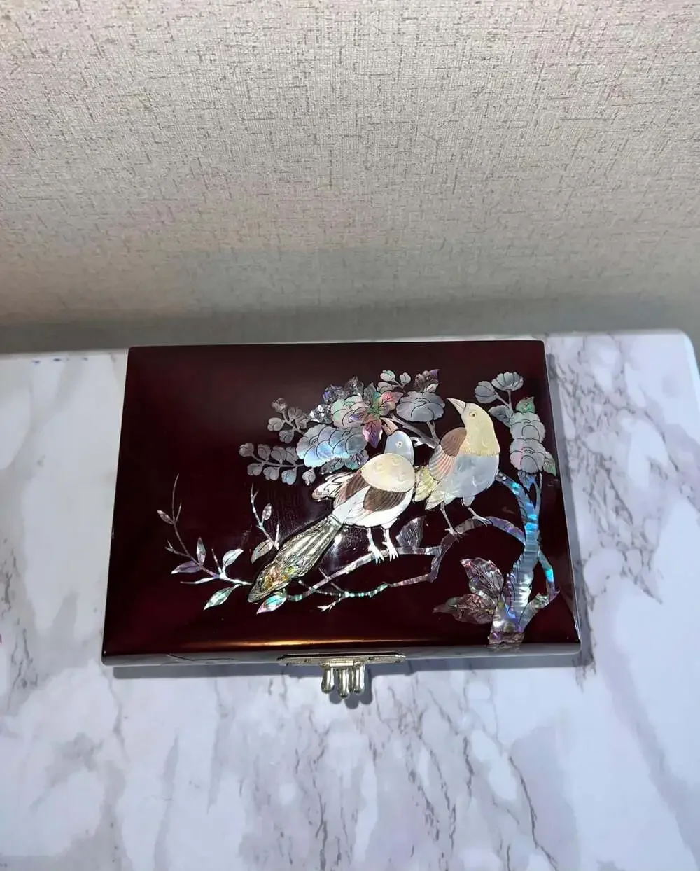 Vintage Korean Red Brown Lacquered Jewelry Box With Mother Of Pearl Birds 6.75